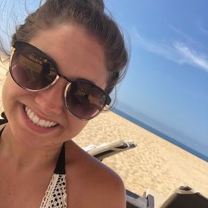 Meet your Posher, Tabitha